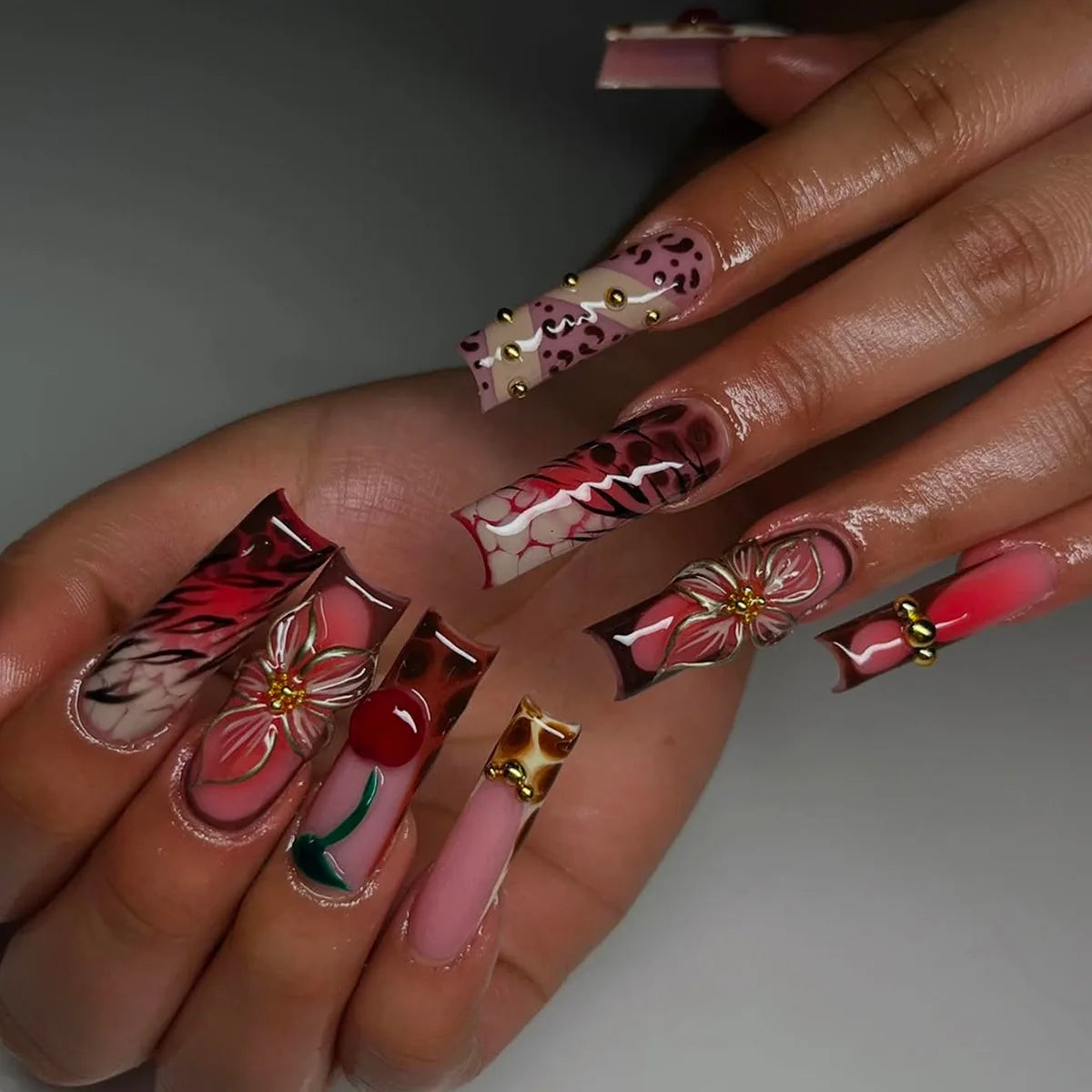 24Pcs Medium Square Pink Flowers Press on Nails